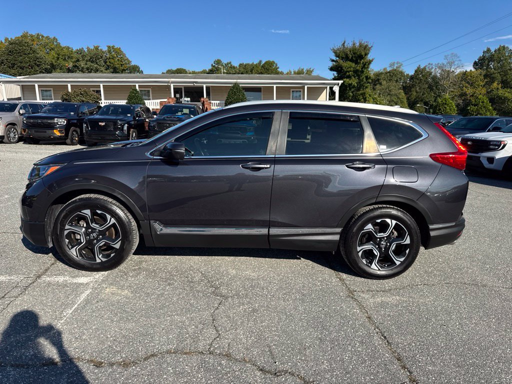 Used 2019 Honda CR-V Touring image 2