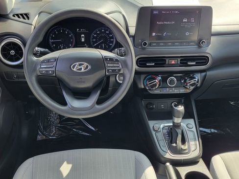 Used 2023 Hyundai Kona SEL FWD image 6