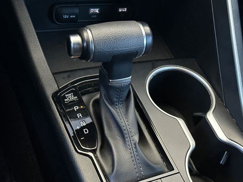Used 2022 Kia K5 GT-Line FWD image 23