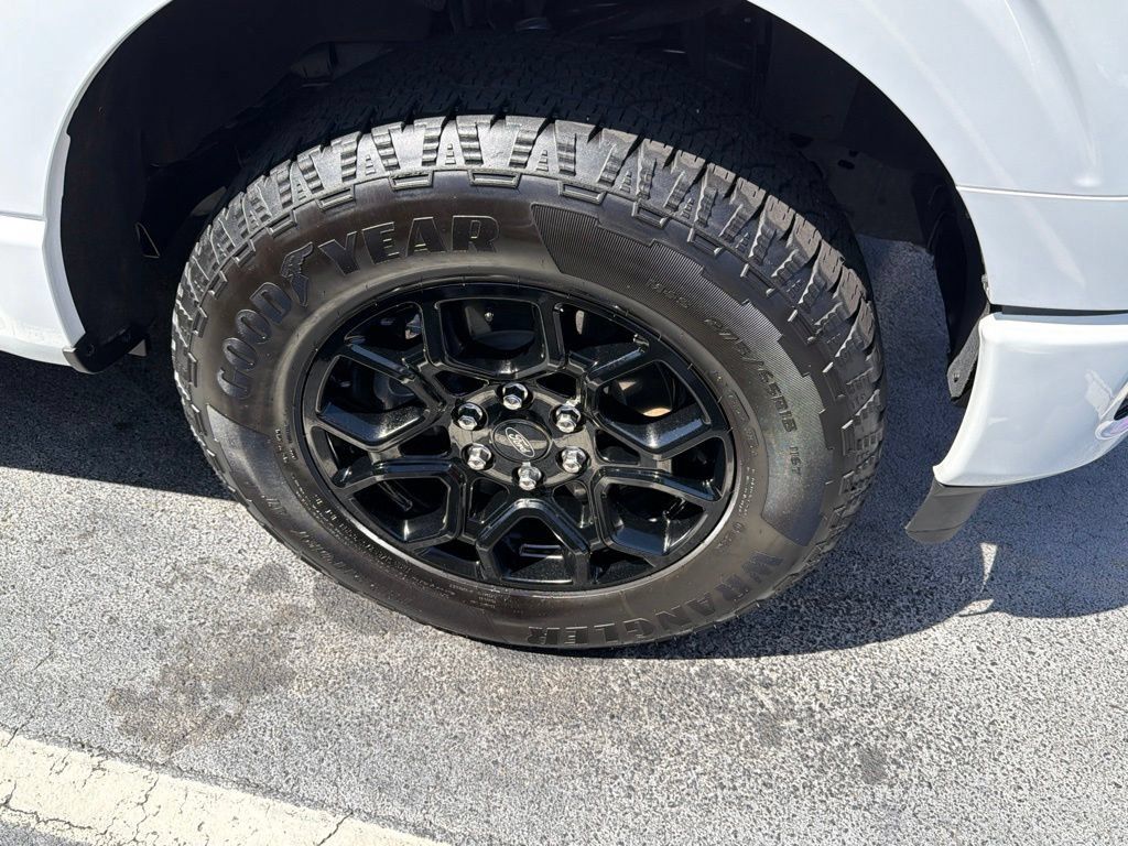 Used 2025 Ford F150 STX AWD/4WD image 16