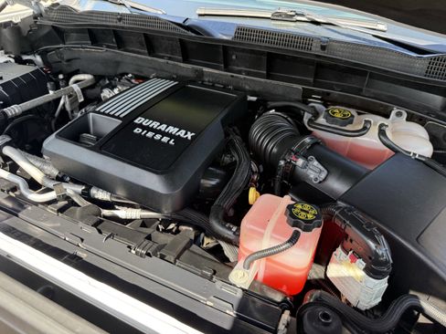 Used 2023 GMC Sierra 1500 AT4 w/ AT4 Premium Package AWD/4WD image 33