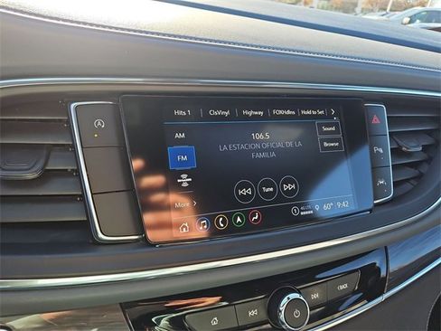 Used 2024 Buick Enclave Premium image 13