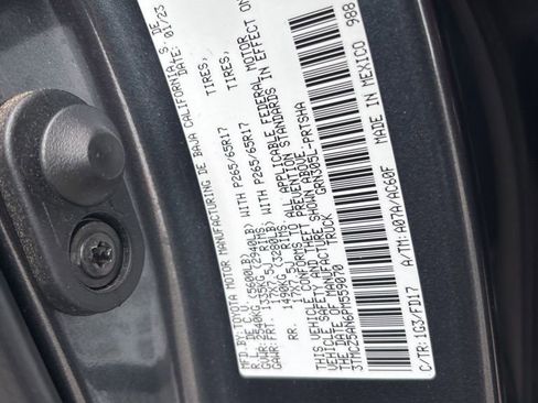 Used 2023 Toyota Tacoma TRD Sport image 30