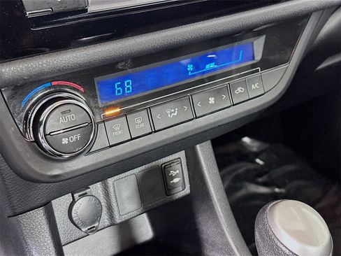 Used 2014 Toyota Corolla S image 15