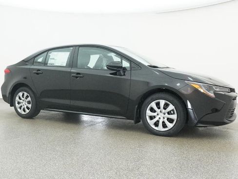 New 2026 Toyota Corolla LE image 28