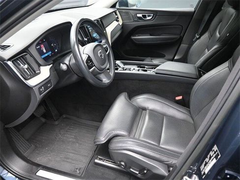 Certified 2022 Volvo XC60 B6 Inscription w/ Advanced Package image 17