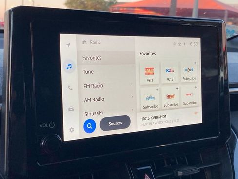 Used 2024 Toyota Corolla Cross SE image 19