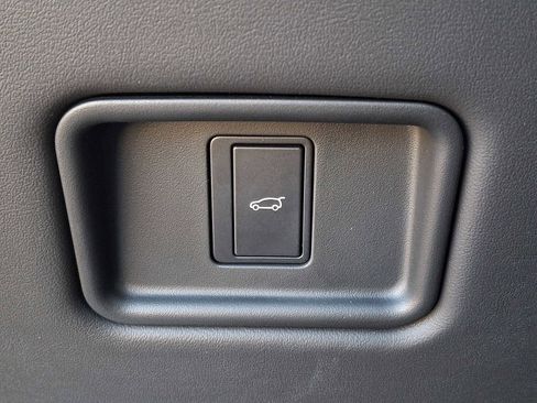 Used 2024 Land Rover Range Rover Long Wheelbase SE image 25