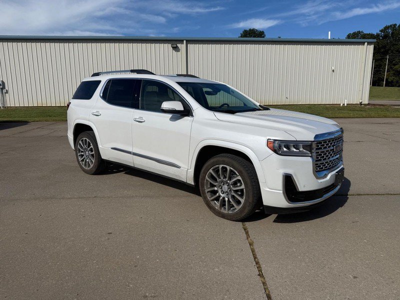 Used 2022 GMC Acadia Denali w/ Denali Ultimate Package FWD image 1