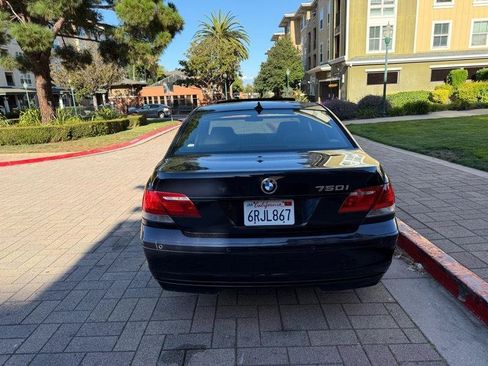 Used 2007 BMW 750i RWD image 6