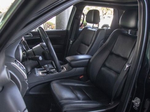 Used 2022 Jeep Grand Cherokee Limited image 10