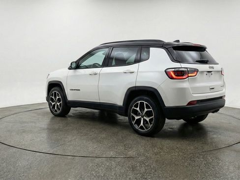 Used 2025 Jeep Compass Limited AWD/4WD image 6