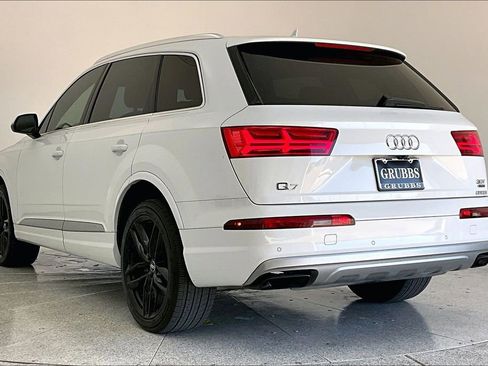 Used 2018 Audi Q7 3.0T Prestige w/ Prestige Package image 2