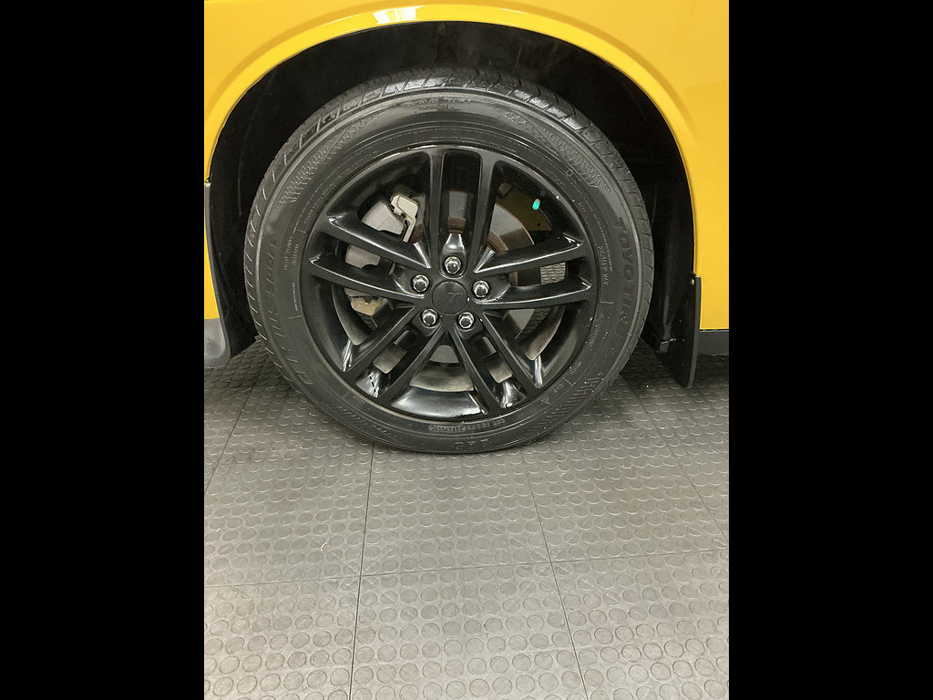 Used 2018 Dodge Challenger GT w/ Technology Group AWD/4WD image 23