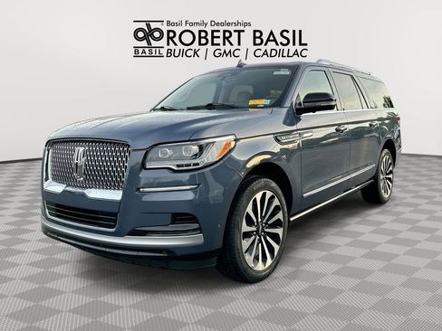 Used 2022 Lincoln Navigator L Reserve AWD/4WD image 1