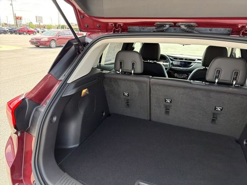 Used 2023 Buick Encore GX Select w/ Safety Package II AWD/4WD image 27