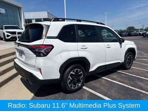 Used 2025 Subaru Forester Premium AWD/4WD image 3