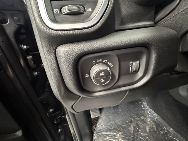 New 2026 RAM 2500 Big Horn AWD/4WD image 26