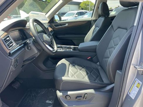 New 2026 Volkswagen Taos S FWD image 33