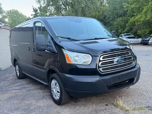 Used 2017 Ford Transit 150 130 Low Roof w/ Exterior Upgrade Package RWD image 9