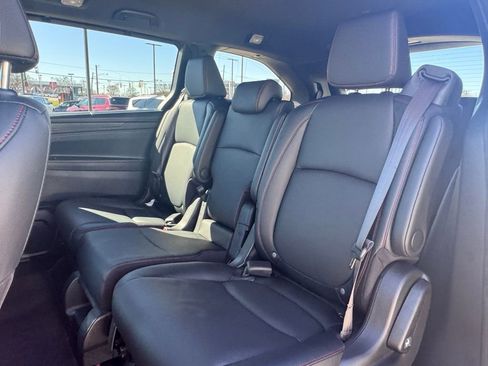 Used 2024 Honda Odyssey Sport image 35
