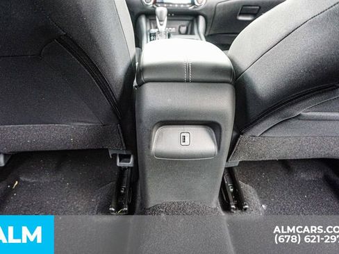 Used 2025 Nissan Sentra SV w/ All-Weather Package image 31