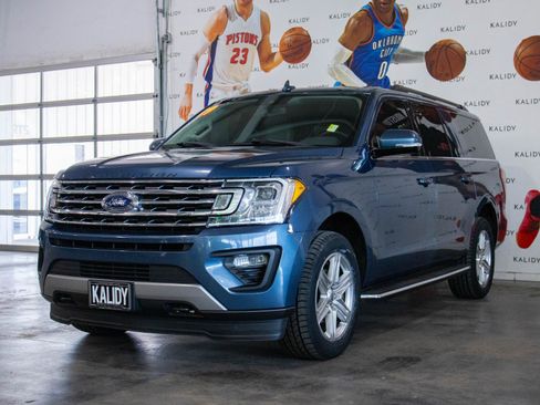 Used 2019 Ford Expedition Max XLT w/ Equipment Group 202A AWD/4WD image 21