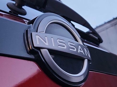 Used 2022 Nissan Pathfinder SL image 29