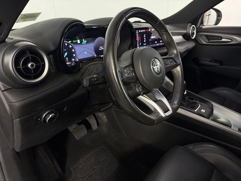 Used 2024 Alfa Romeo Tonale Ti w/ Premium Interior Package AWD/4WD image 20