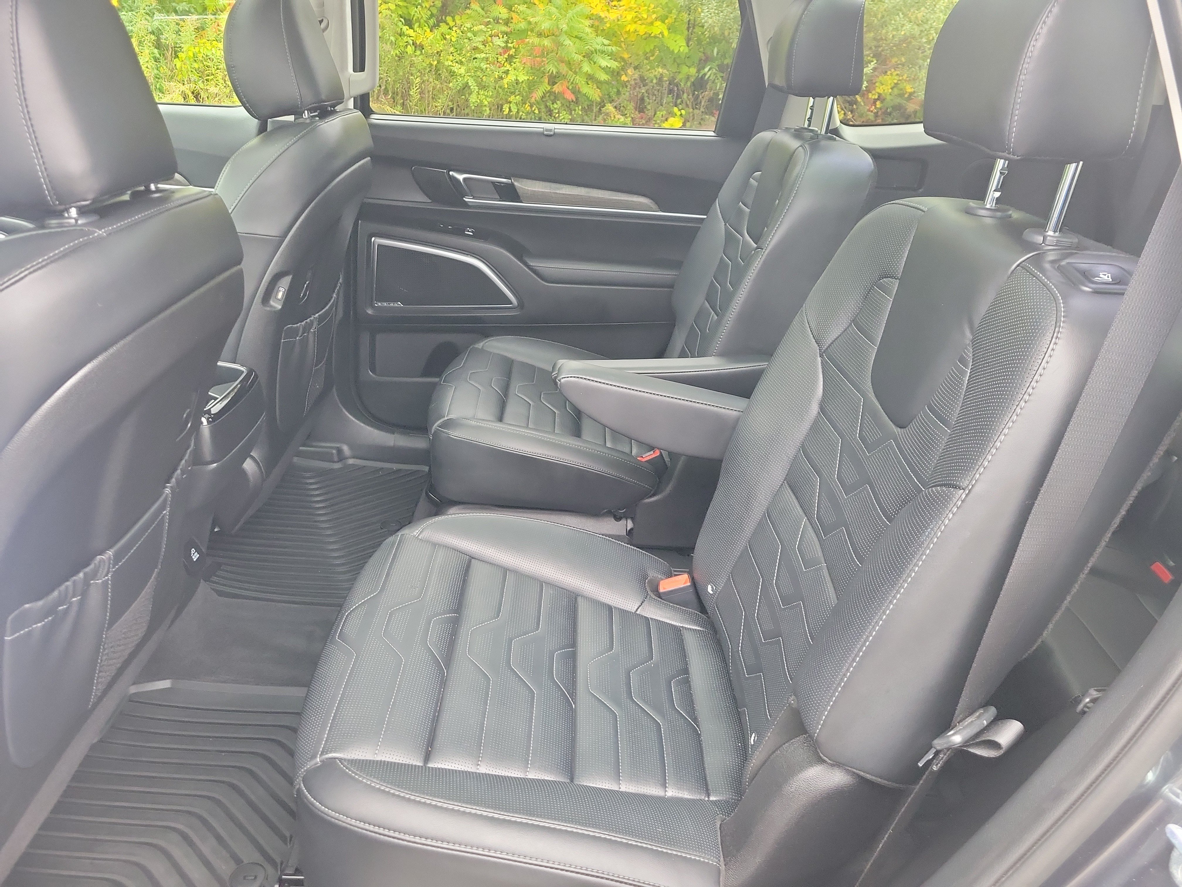 Used 2021 Kia Telluride SX w/ SX Prestige Package AWD/4WD image 16
