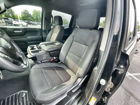 Used 2021 Chevrolet Silverado 1500 Custom Trail Boss w/ LPO, Dark Essentials Package AWD/4WD image 18