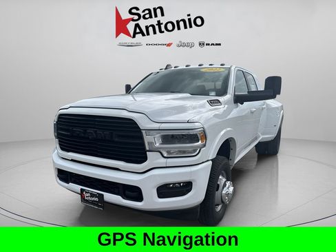 Used 2022 RAM 3500 Laramie AWD/4WD image 4