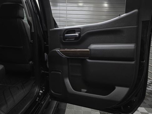 Used 2019 Chevrolet Silverado 1500 LT Trail Boss AWD/4WD image 37