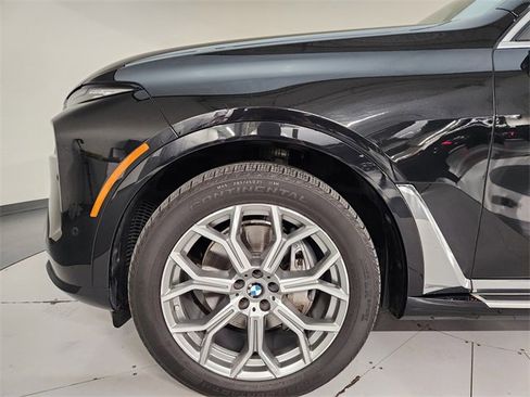 Used 2025 BMW X7 xDrive40i image 11