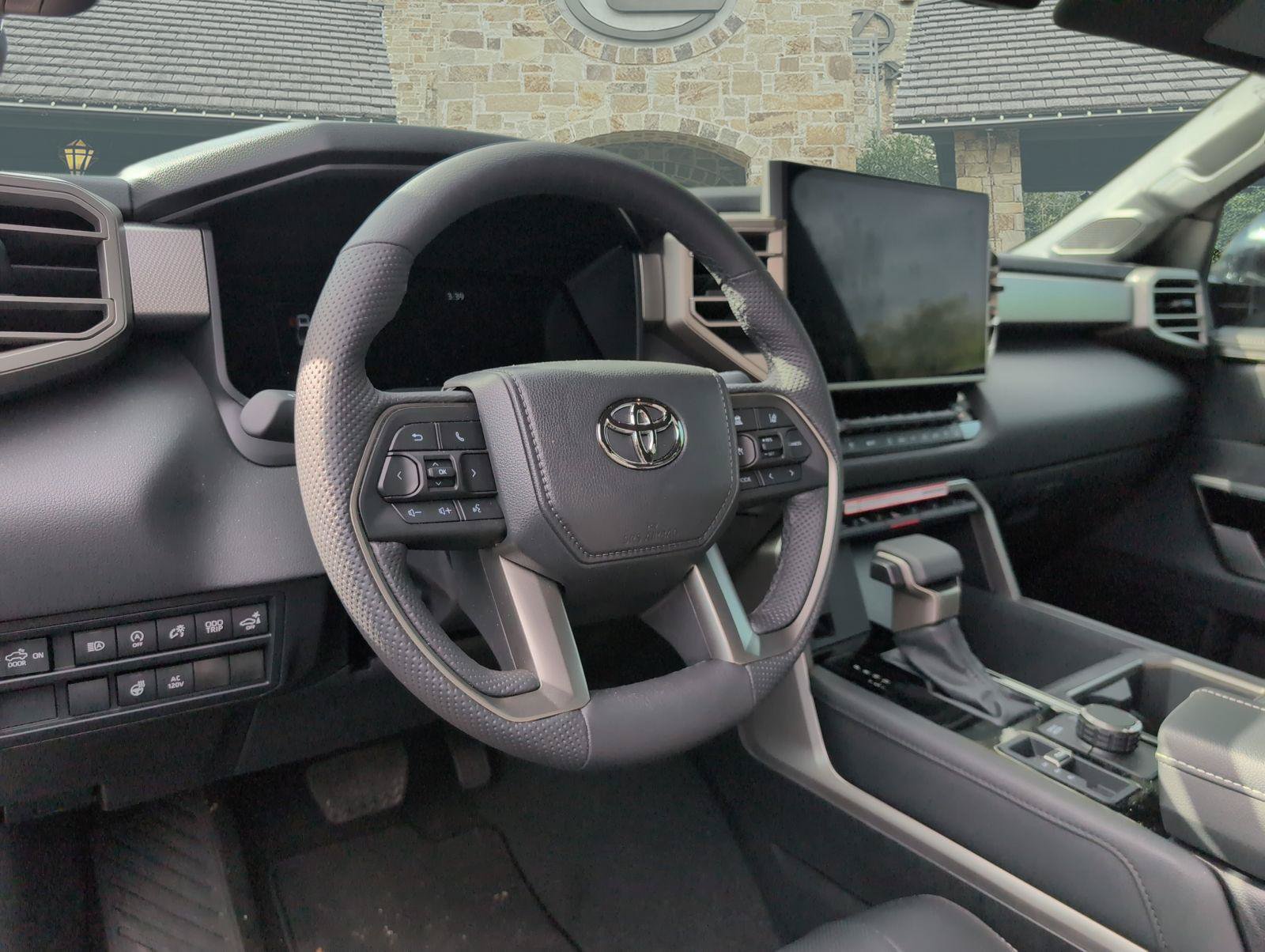 Used 2026 Toyota Tundra Limited AWD/4WD image 6