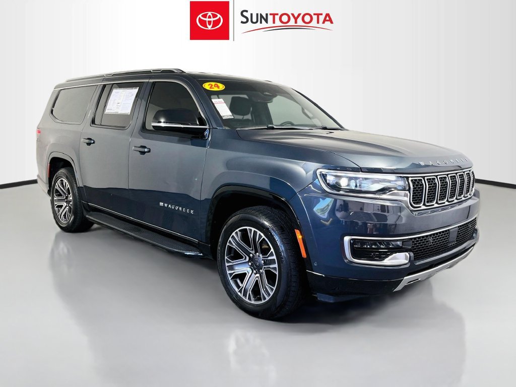 Used 2024 Jeep Wagoneer L Series II w/ Flexible Seating Group AWD/4WD image 1
