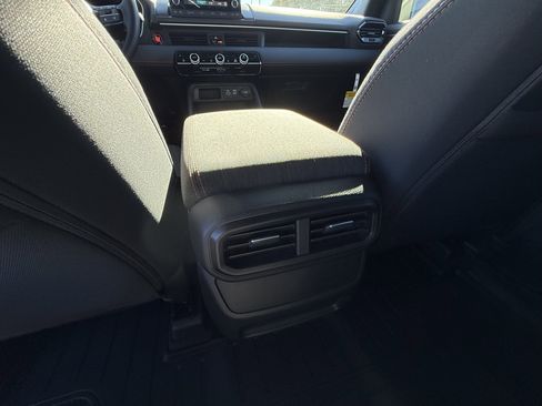 New 2025 Honda Pilot Sport image 30