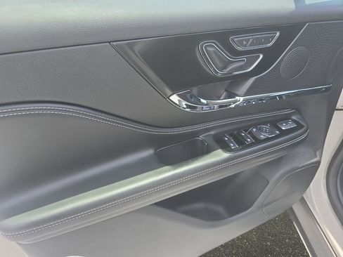Used 2023 Lincoln Corsair FWD image 27
