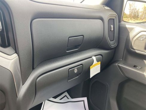 New 2026 Chevrolet Silverado 1500 Custom image 22