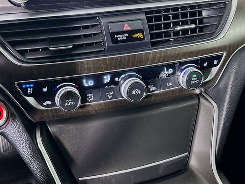 Used 2019 Honda Accord Touring image 24