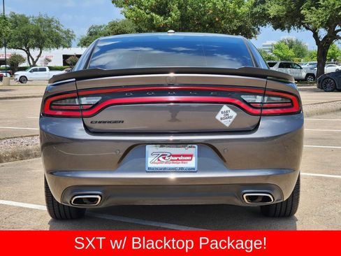 Used 2020 Dodge Charger SXT w/ Blacktop Package RWD image 5