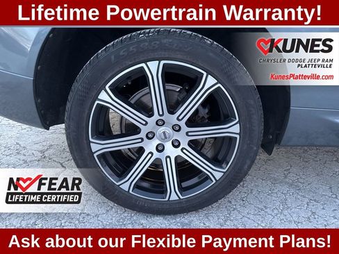 Used 2018 Volvo XC60 T8 Inscription w/ Advanced Package image 13