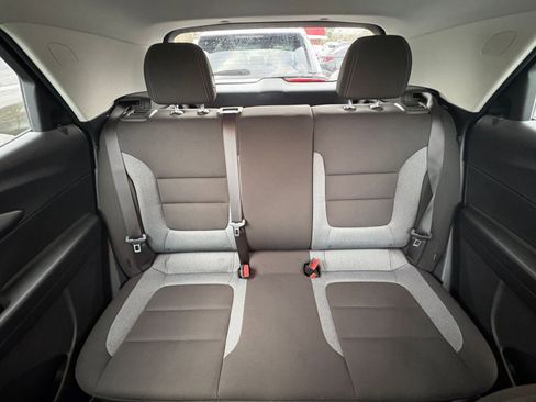 Used 2025 Chevrolet TrailBlazer LT image 36