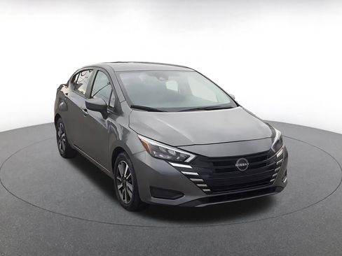 Used 2025 Nissan Versa SV FWD image 3