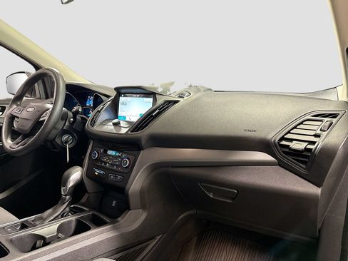 Used 2018 Ford Escape SE w/ SE Sync 3 Package AWD/4WD image 31