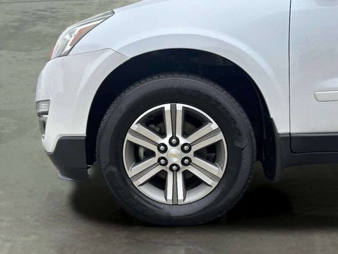 Used 2016 Chevrolet Traverse LT FWD image 37
