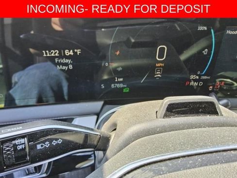 Used 2025 Cadillac Optiq Sport 2 w/ LPO, Floor Liner Package AWD/4WD image 11