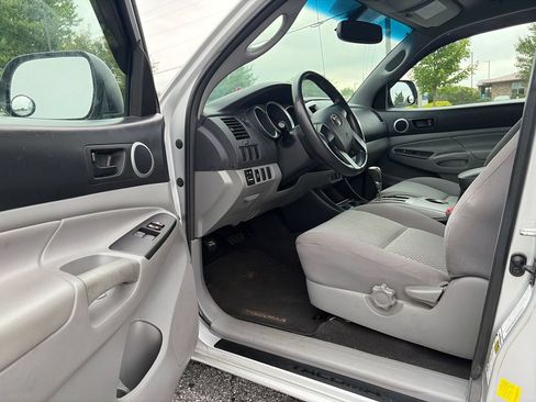 Used 2012 Toyota Tacoma 2WD Access Cab w/ SR5 Pkg image 10