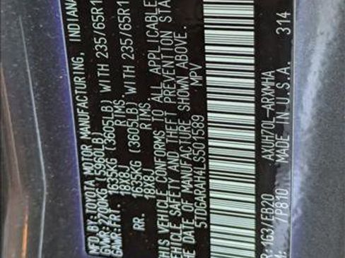 Used 2020 Toyota Highlander XLE image 17