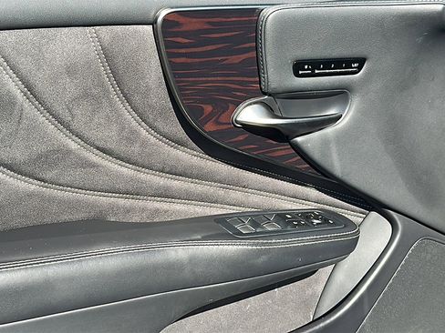 Used 2019 Lexus LS 500 image 16